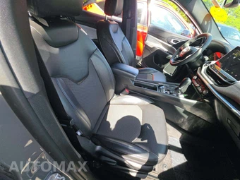 2023 Jeep Compass Latitude - miniatura 18
