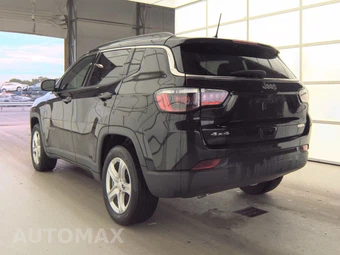 2023 Jeep Compass Latitude - miniatura 6