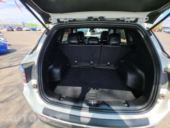 2023 Jeep Compass Latitude - miniatura 11