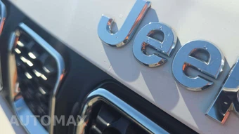 2023 Jeep Compass Latitude - miniatura 19