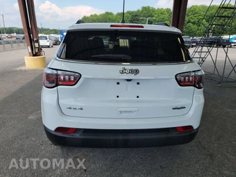 2023 Jeep Compass Latitude - miniatura 5
