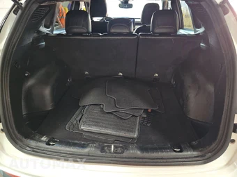 2023 Jeep Compass Latitude - miniatura 16