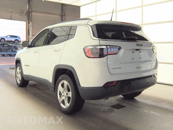 2023 Jeep Compass Latitude - miniatura 6