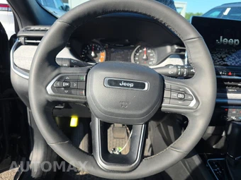 2023 Jeep Compass Latitude - miniatura 16