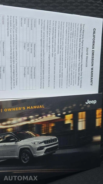 2023 Jeep Compass Latitude - miniatura 27