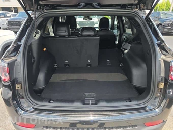2023 Jeep Compass Latitude - miniatura 14