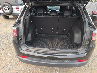 2023 Jeep Compass Latitude - miniatura 16