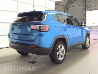 2023 Jeep Compass Latitude - miniatura 4
