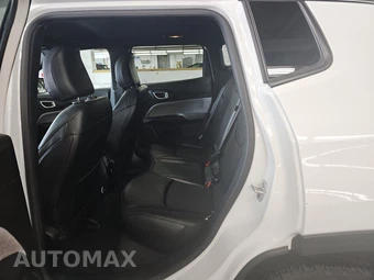 2023 Jeep Compass Latitude - miniatura 13