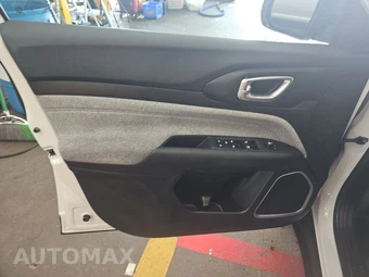 2023 Jeep Compass Latitude - miniatura 9