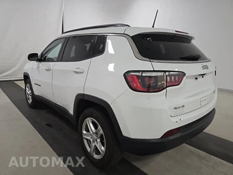 2023 Jeep Compass Latitude - miniatura 6