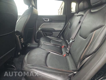 2023 Jeep Compass Latitude Lux - miniatura 13