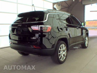 2023 Jeep Compass Latitude Lux - miniatura 4