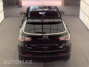 2023 Jeep Compass Latitude Lux - miniatura 5