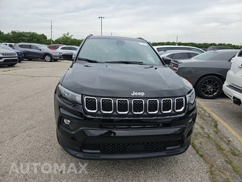 2023 Jeep Compass Latitude Lux - miniatura 2