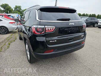 2023 Jeep Compass Latitude Lux - miniatura 6