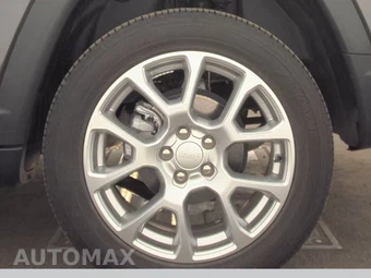 2023 Jeep Compass Latitude Lux - miniatura 12