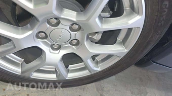 2023 Jeep Compass Latitude Lux - miniatura 29