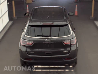 2023 Jeep Compass Latitude Lux - miniatura 6