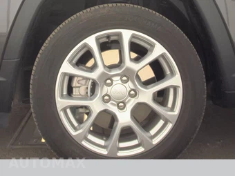 2023 Jeep Compass Latitude Lux - miniatura 9
