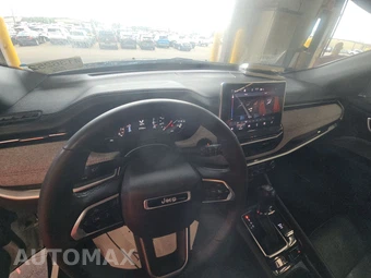 2023 Jeep Compass Latitude Lux - miniatura 11