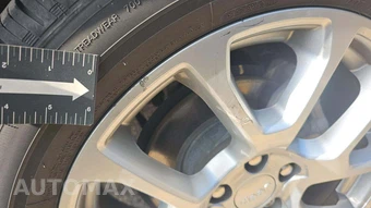 2023 Jeep Compass Latitude Lux - miniatura 22