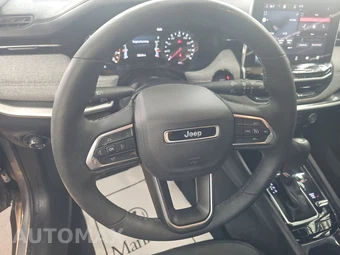 2023 Jeep Compass Latitude Lux - miniatura 10