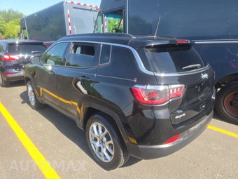 2023 Jeep Compass Latitude Lux - miniatura 6