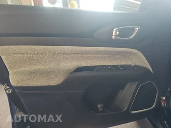 2023 Jeep Compass Latitude Lux - miniatura 9