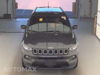 2023 Jeep Compass Latitude Lux - miniatura 2