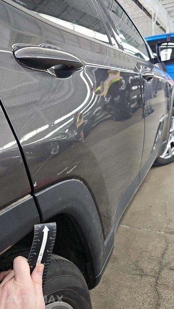 2023 Jeep Compass Latitude Lux - miniatura 22
