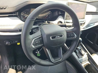 2023 Jeep Compass Latitude Lux - miniatura 10