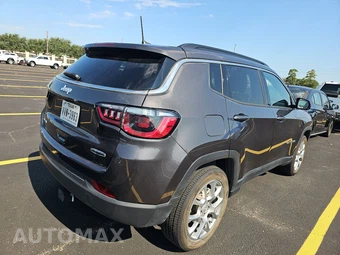 2023 Jeep Compass Latitude Lux - miniatura 4