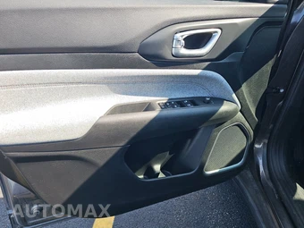 2023 Jeep Compass Latitude Lux - miniatura 9