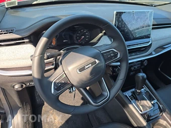 2023 Jeep Compass Latitude Lux - miniatura 10
