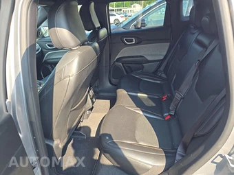 2023 Jeep Compass Latitude Lux - miniatura 13