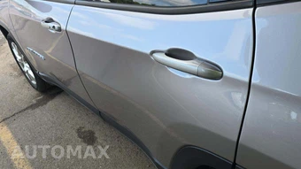 2023 Jeep Compass Latitude Lux - miniatura 28
