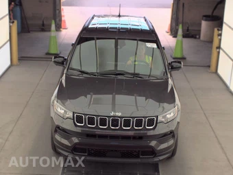 2023 Jeep Compass Latitude Lux - miniatura 2