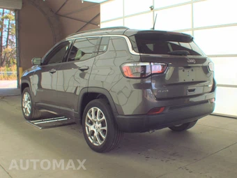 2023 Jeep Compass Latitude Lux - miniatura 6
