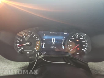2023 Jeep Compass Latitude Lux - miniatura 12