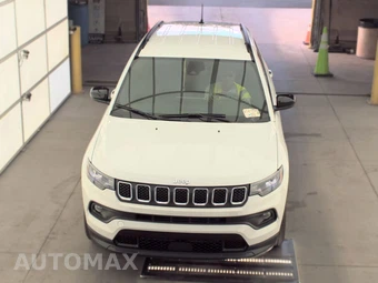 2023 Jeep Compass Latitude Lux - miniatura 2