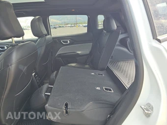 2023 Jeep Compass Latitude Lux - miniatura 13