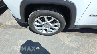 2023 Jeep Compass Latitude Lux - miniatura 25