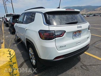 2023 Jeep Compass Latitude Lux - miniatura 6