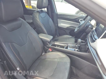 2023 Jeep Compass Latitude Lux - miniatura 8
