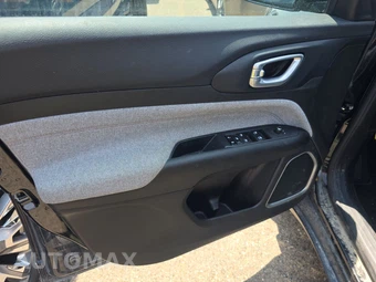 2023 Jeep Compass Latitude Lux - miniatura 15