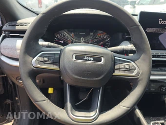 2023 Jeep Compass Latitude Lux - miniatura 16