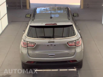2023 Jeep Compass Latitude Lux - miniatura 5