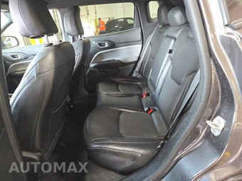 2023 Jeep Compass Latitude Lux - miniatura 13