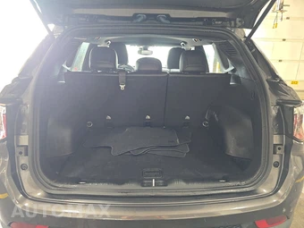 2023 Jeep Compass Latitude Lux - miniatura 16